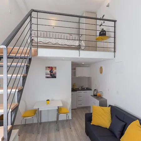Apartments Pomet - Premium Duplex Studio With City View Puhiera